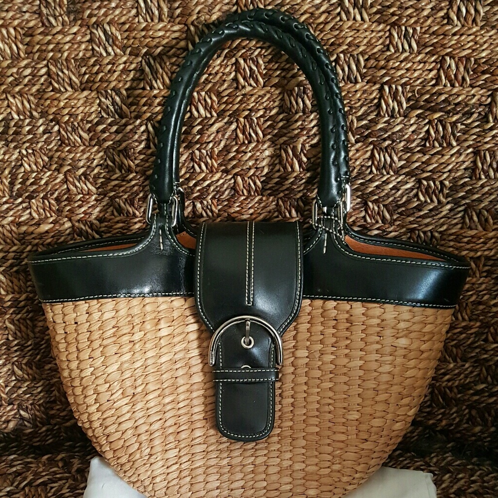 Authentic Coach straw/black leather bag +dust bag